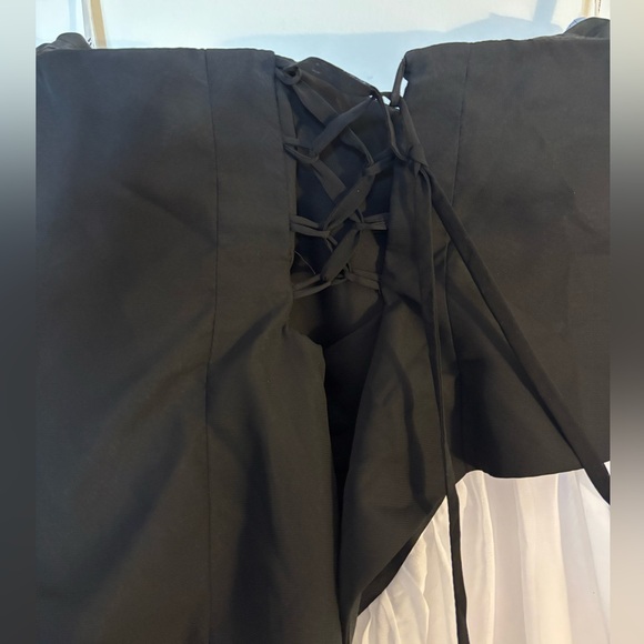 Chic Black and White Strapless Dress - Picture 5 of 7